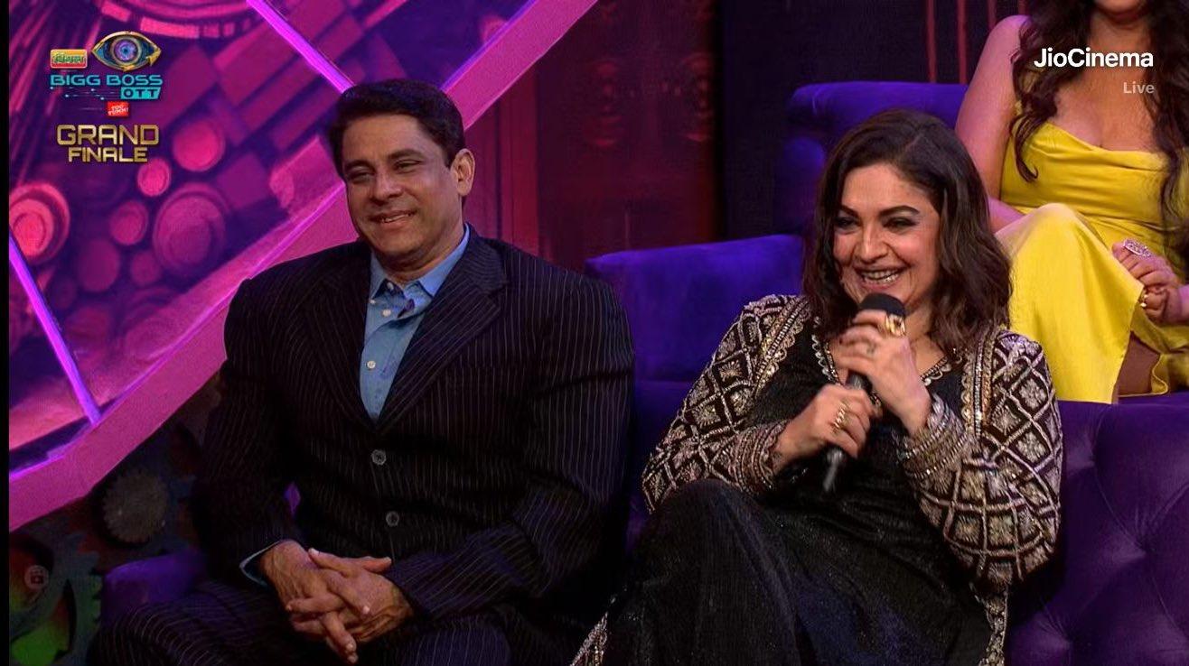 Pooja Bhatt was announced as the first finalist to be eliminated from the top 5. Her journey on the show had been a memorable one, marked by laughter, camaraderie, and challenges.